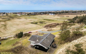 Gorgeous Home In Blokhus With Wifi